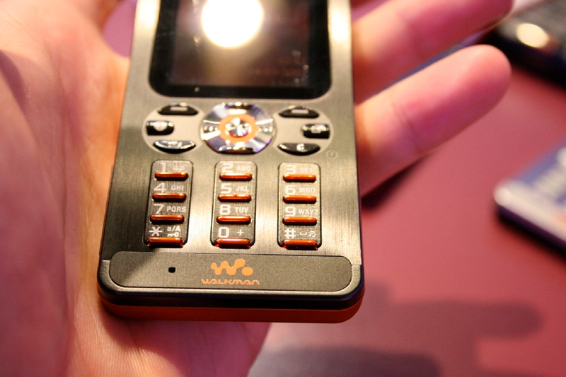 Illustration for article titled Sony Ericsson w880i Hands-On Gallery